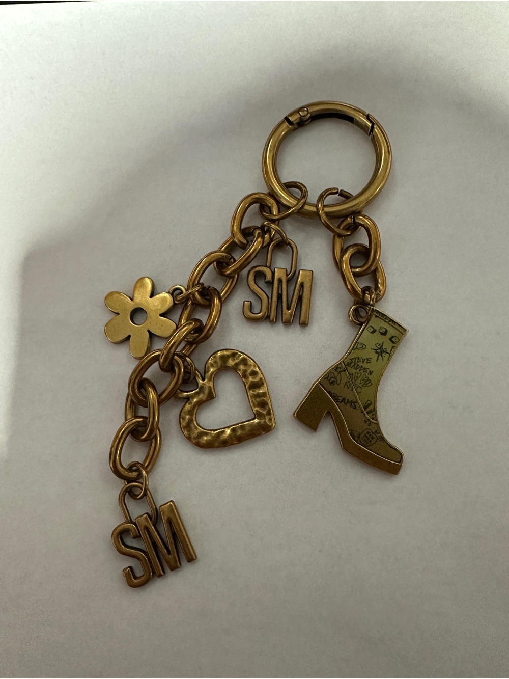 Steve Madden Gold Charm Keychain with Heart, Flower & Boot Charms - Picture 5 of 7